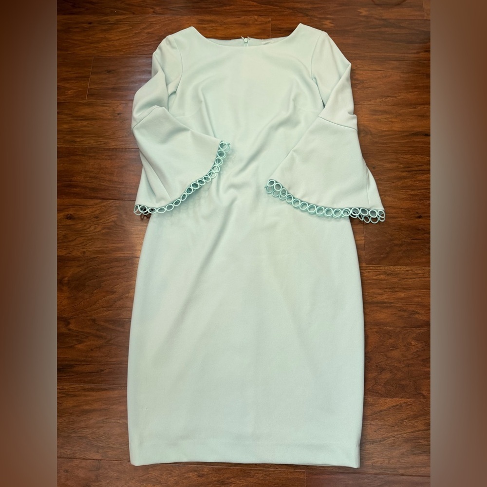 Calvin Klein Trumpet Sleeve Sheath Dress Size 4